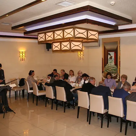 Risiss Hotel 2*
